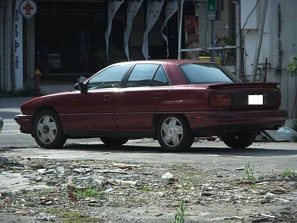 Oldsmobile Achieva (3).JPG