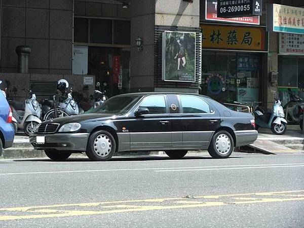 SsangYong Chairman CM600L (5).JPG