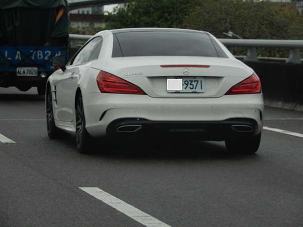 街頭獵殺 Mercedes Benz R231 Sl400 美規 Celsior S Automotive Saloon 痞客邦