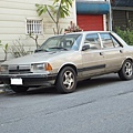 Peugeot 305 (3).JPG