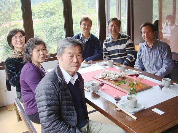 大山無價飲食空間