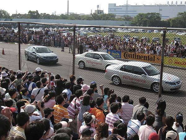 ~Z字駕駛~四車交叉蛇行過彎..不過沒拍到精隨