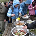 搶食時間....