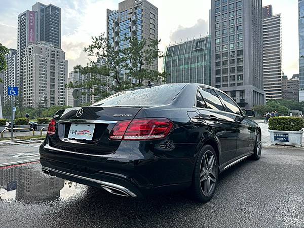 2015 M-Benz E200 Avantgarde現售1