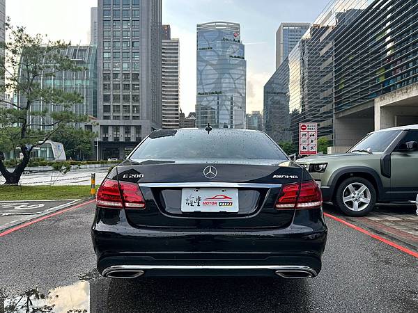 2015 M-Benz E200 Avantgarde現售1