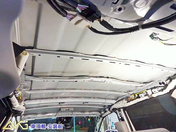 TOYOTA RAV4 5代 豐田 XA50  制震墊 降噪 共振 共鳴 吸音棉 隔音棉 輪拱 輪胎 噪 施工 車門  音響 推薦 後備箱 後車箱 嘉義 效果 車頂 全車 車體 車頂隔熱 隔音墊 STP 底盤 價格 靜化論 (2).JPG