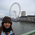 London Eye!!!!  我曾經說過我有生之年一定要去坐一次!!!哈哈~
