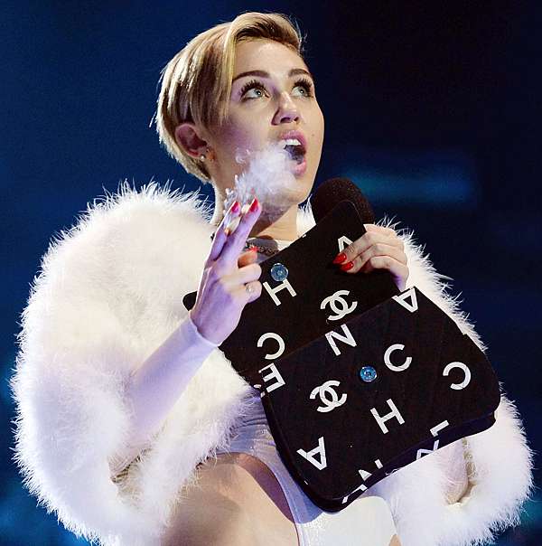 Cha週報 室友都愛抽大麻 What S Up Chacha 痞客邦