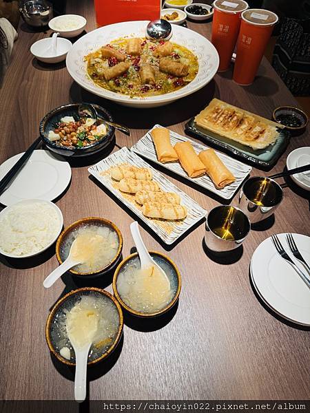 【高雄美食】溜溜酸菜魚專賣店 富民店｜北高雄漢神巨蛋商圈美食