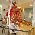 2-7 旭川車站旁的 ESTA 展示的神轎.JPG