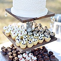 Nontraditional-Cakes-Deyla-Huss-Photography.jpg