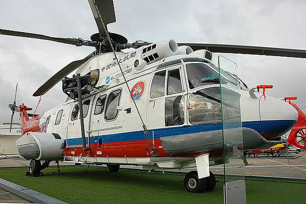 800px-Eurocopter_EC-225_Super_Puma_MkII.jpg