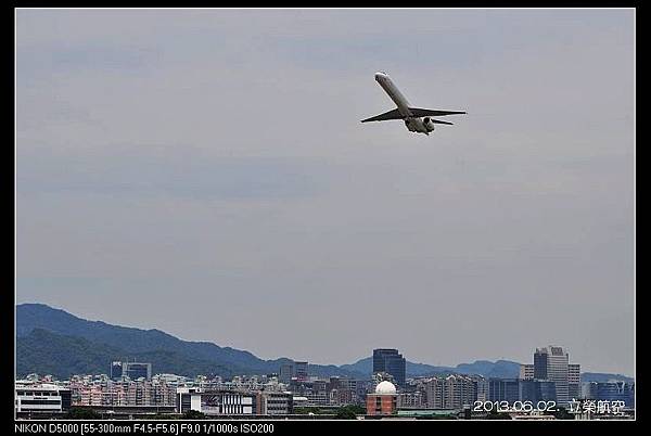 nEO_IMG_130602--Boeing 787 013-800