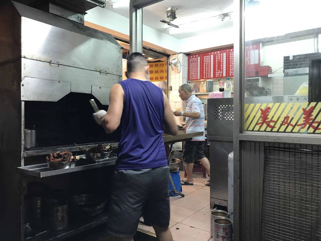 [景美夜市] 鵝媽媽鵝肉.阿昌麵線.雙管四神湯.鄭家碳烤