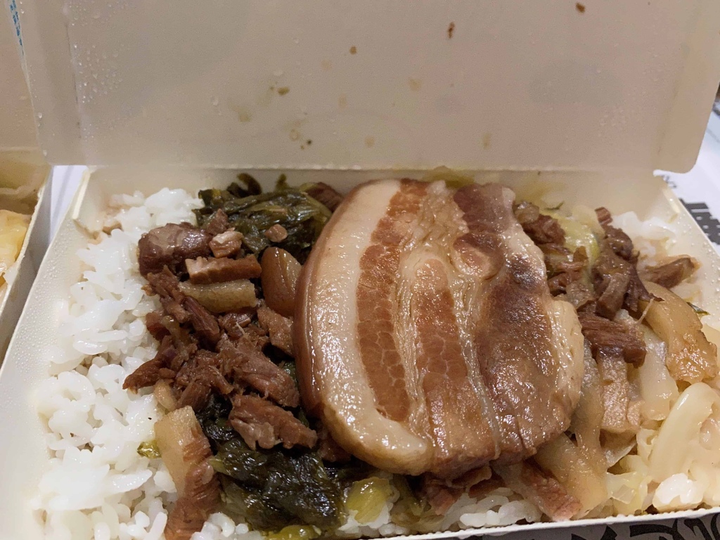 [延三夜市] 大橋頭魯肉飯.黃大腸煎