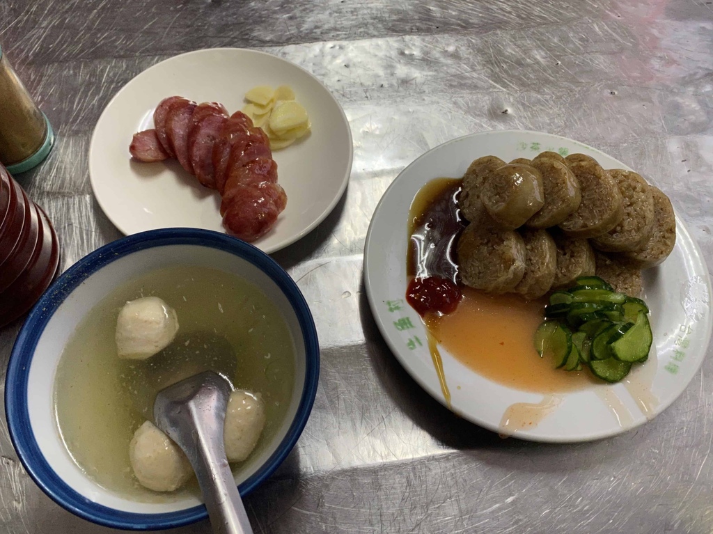 [延三夜市] 大橋頭魯肉飯.黃大腸煎