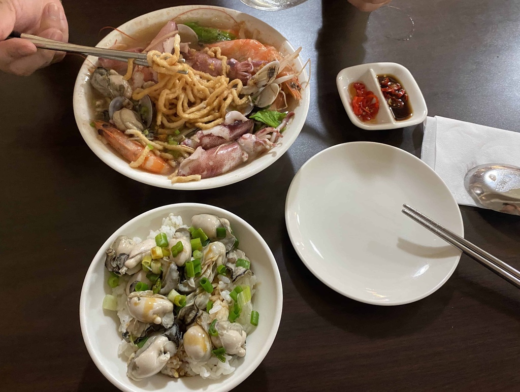 [台北美食] 安東市場136海鮮麵.馬師原創料理