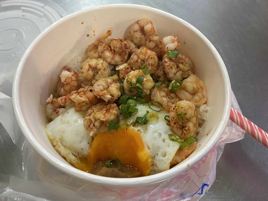 [基隆美食] 仁愛市場吳姳麵館.阿嬌炒麵.素志久碳烤三明治