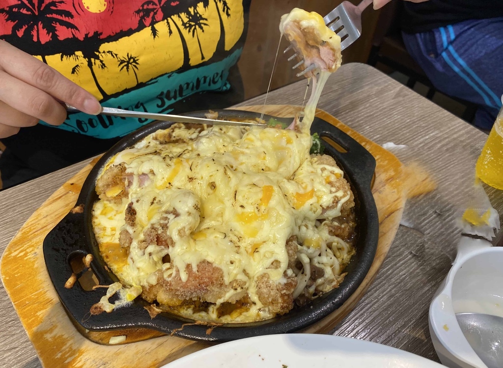 [桃園中壢] 御鼎牛排創意料理.熊愛夾.熊嗨星樂園(大林店)