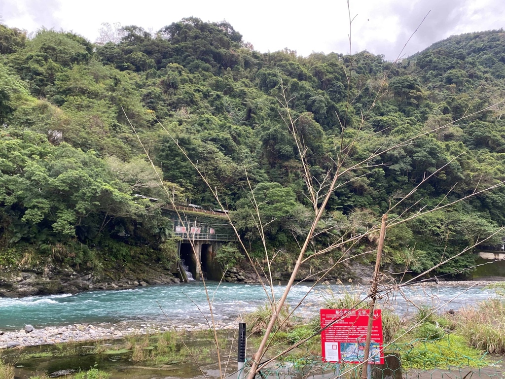 [新北烏來] 山之川溫泉大眾裸湯.烏來老街