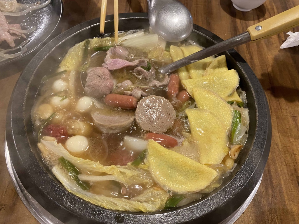 [基隆美食] 望海巷石頭火鍋二館(北寧店).西八碼頭炸雞(北