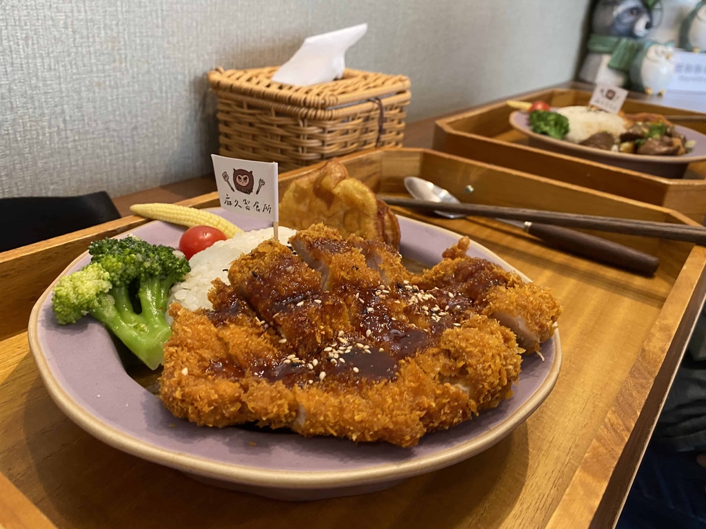 [桃園中壢] 麻久製食所.食玩天堂.牛室炙燒牛排.bb.q 