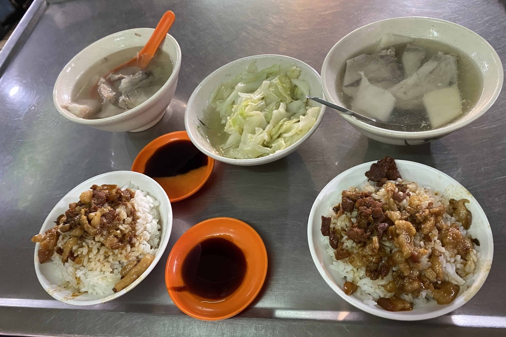[基隆夜市] 光復肉羹.8號旗魚飯.吳姳麵館(仁愛市場）