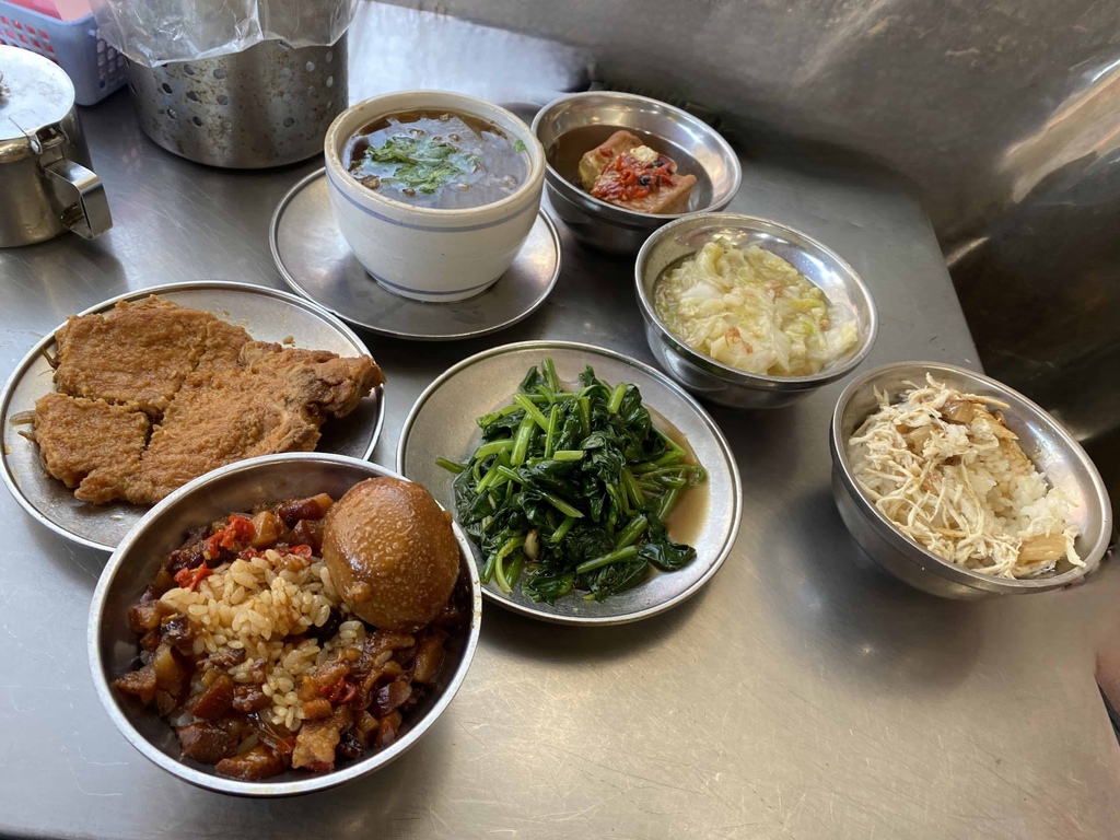 [南機場夜市] 曉迪筒仔米糕.山內雞肉.景美夜市甘梅薯條.楊