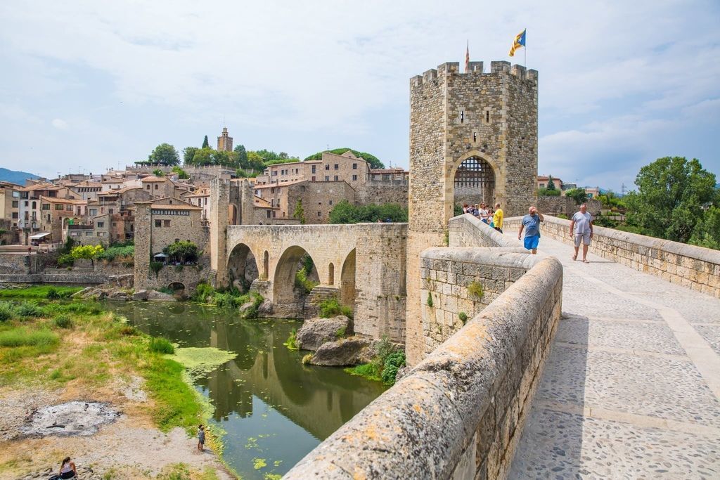 Besalu.jpg