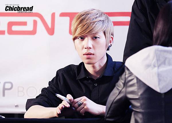 130412fansign(J)_05