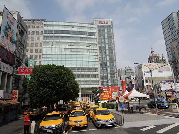 104.09.23-桃園市-商圈分析與店址評估-詹翔霖教授 104.09.23-桃園市-商圈分析與店址評估-詹翔霖教授