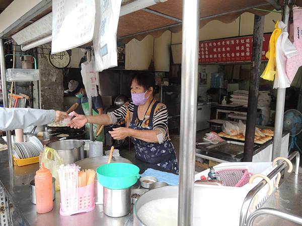 創業典範-餐飲經營管理-特色早餐店-詹翔霖副教授