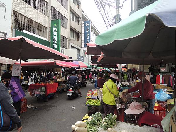 創業商圈評估與選址要項-連鎖加盟的據點擴點選擇-詹翔霖副教授