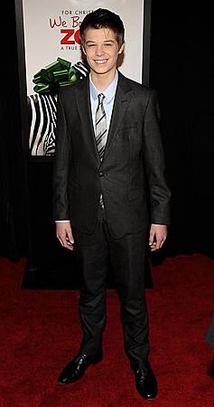 colin-ford-premiere-we-bought-a-zoo-02