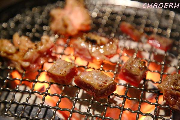 高雄-開烤Bar 炭火精品燒肉(吃到飽 ‧ 套餐單點 兩種消