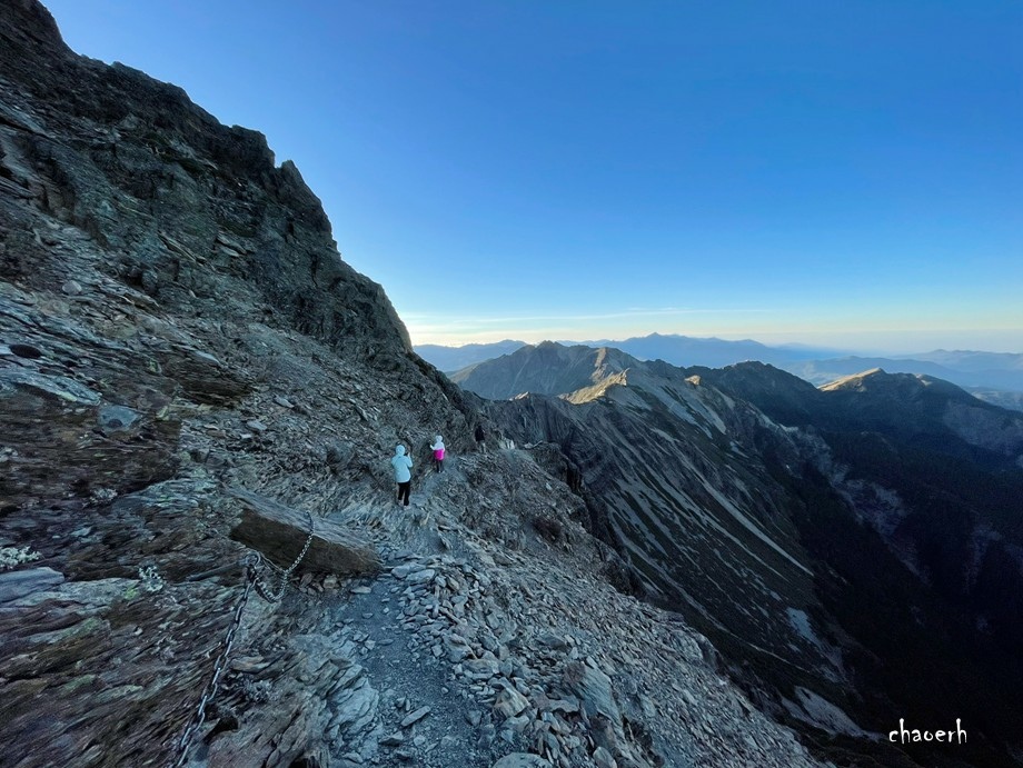 【百岳】玉山主峰 兩天一夜《第2次攻玉山的小6女兒陪我圓夢》