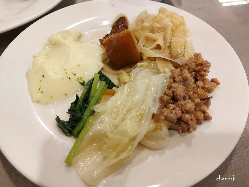 嘉義-F Hotel 飯店~嘉義館(阿里山館) + 飯店早餐