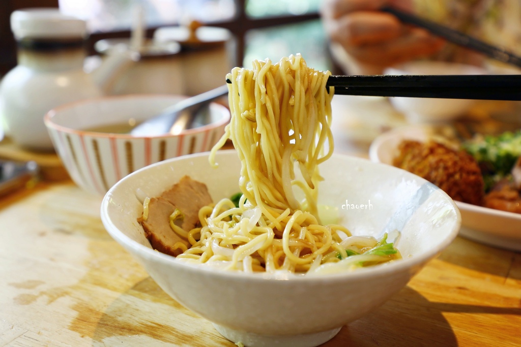 屏東里港- 阿里港 義成伯の麵店