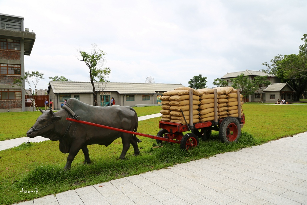 高雄親子景點一日遊-沙發馬鈴薯樂園(左營自由店)+台塑王氏昆