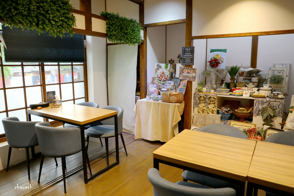 屏東-康定拾八 W Kitchen 《 勝利星村》