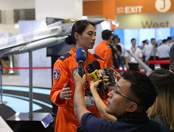 劉文孝:空軍代有佳人出 劉文孝:空軍代有佳人出