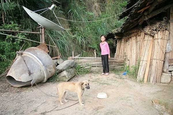 中國衛星「天降殘骸」：中國獨立導演張贊波記錄的火箭殘骸掉落問