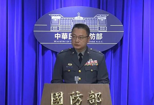 記者 洪哲政：公布共軍情報  其實只為政治服務？