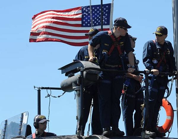 王志鵬：海軍刻意隱瞞海虎潛艦人員落海的過失