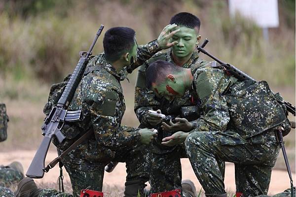 吳崑玉：台灣的後備戰力距離以色列有多遠？