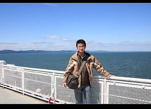 到溫哥華的隔天早上就搭上大型的BC Ferries觀光船前往維多利亞島