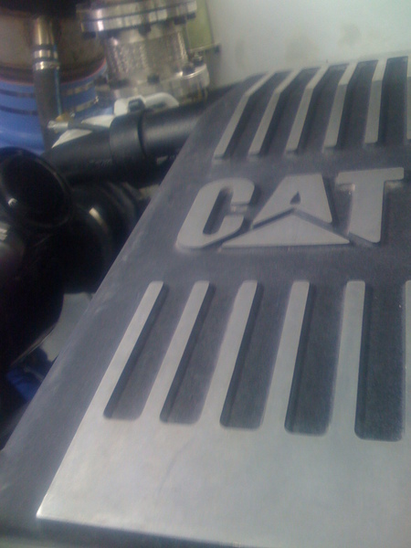 CAT引擎正面