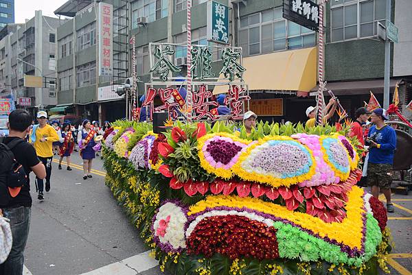 DSC_0413.JPG DSC_0413.JPG