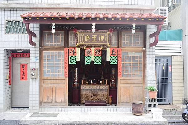 DSC_0052.JPG DSC_0052.JPG