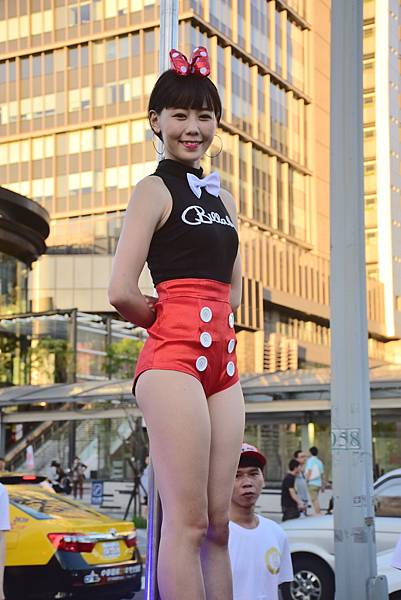 DSC_0033.JPG DSC_0033.JPG